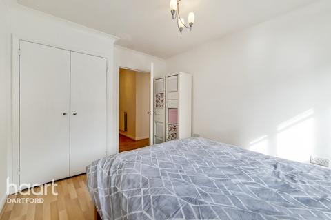 8 Stonewood Road, Erith, DA8 1GZ
