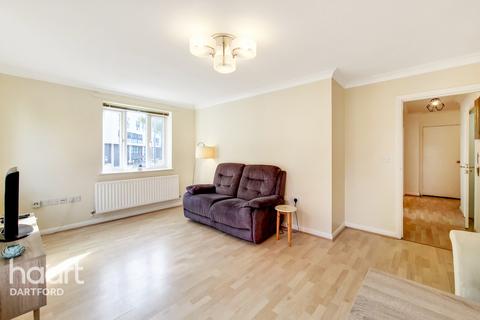 8 Stonewood Road, Erith, DA8 1GZ