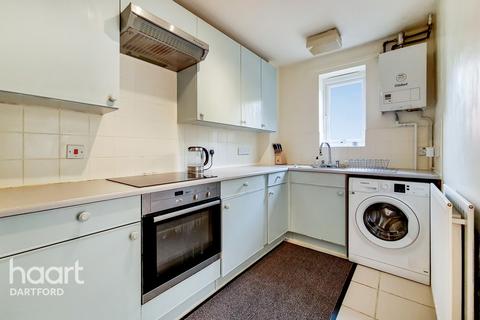 8 Stonewood Road, Erith, DA8 1GZ