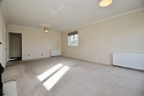 36 Cramond Vale, Edinburgh, EH4 6RB