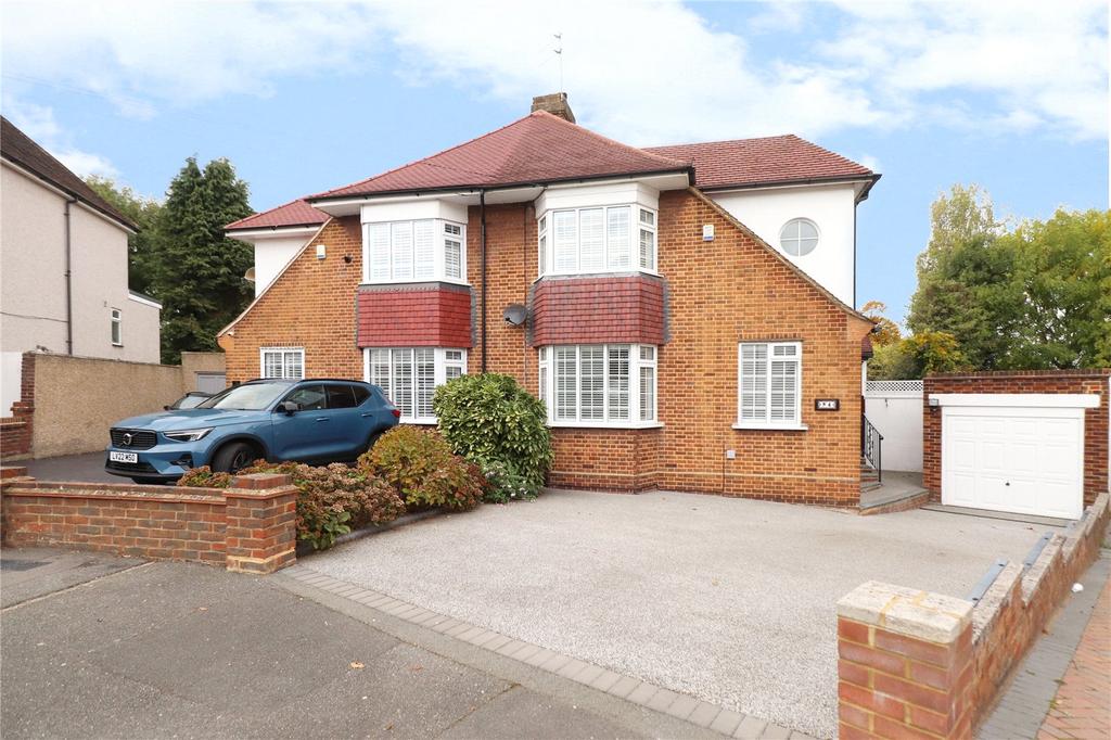 North Close, South Bexleyheath, Kent... 4 bed semidetached house £