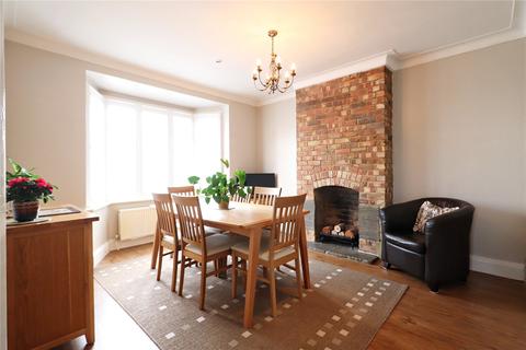 4 North Close, Bexleyheath, DA6 8HE