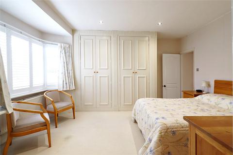 4 North Close, Bexleyheath, DA6 8HE