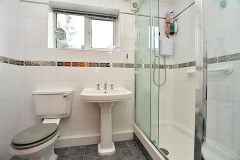23 Elmhurst, Belvedere, DA17 5PH