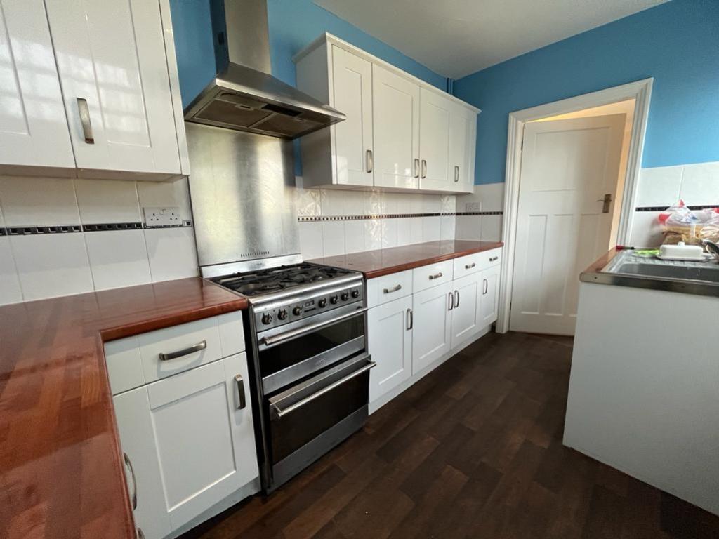 Kitchen (2)