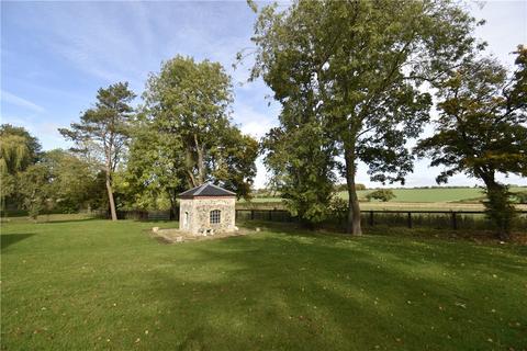undefined, Newmarket Road, Kirtling, Newmarket, CB8