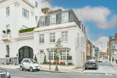 4 bedroom end of terrace house for sale - Wilton Street, London