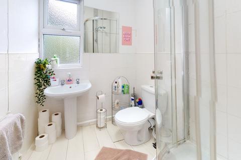 undefined, 117 Rothesay Avenue, Nottingham, NG7 1PW