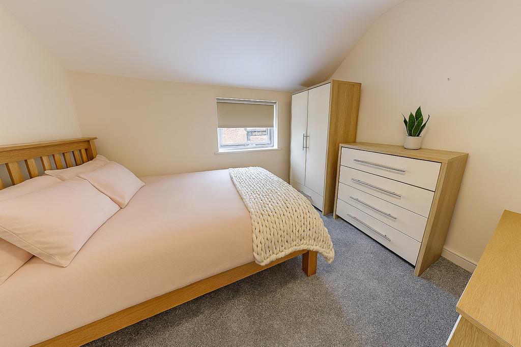 117 Rothesay Avenue - Bed 2