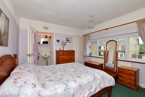 36 Lindsay Road, Worcester Park, KT4 8LE