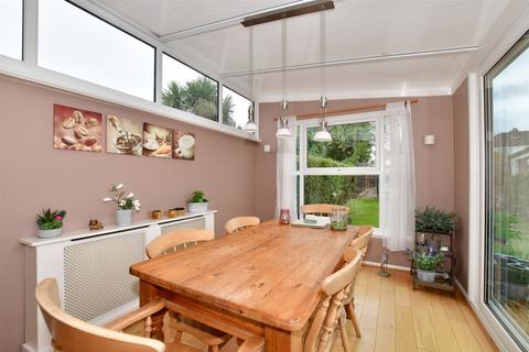 36 Lindsay Road, Worcester Park, KT4 8LE