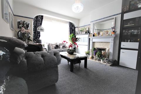 3 bedroom semi-detached house for sale - Commonside East, Mitcham
