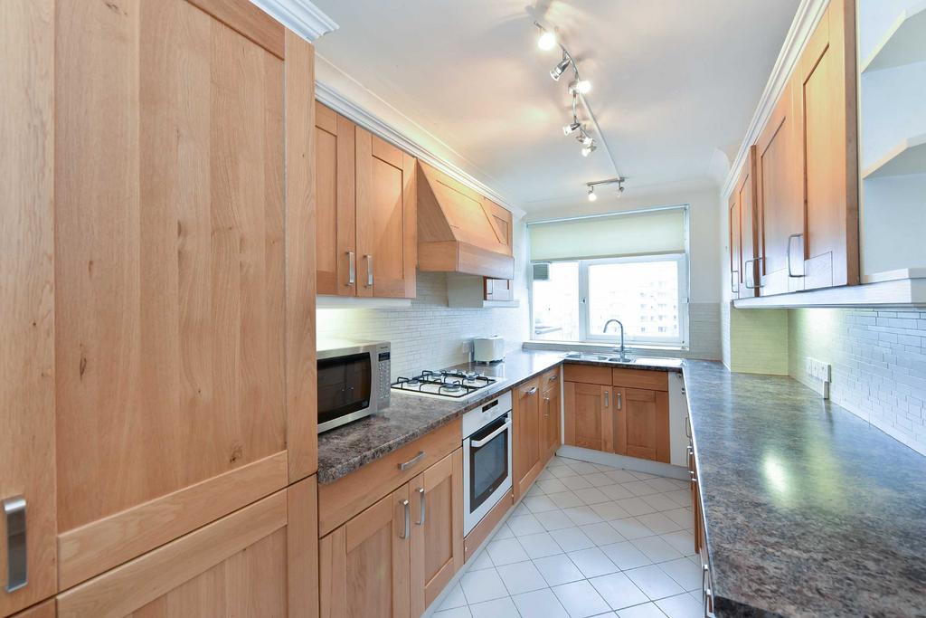 Apartment in London - View 3