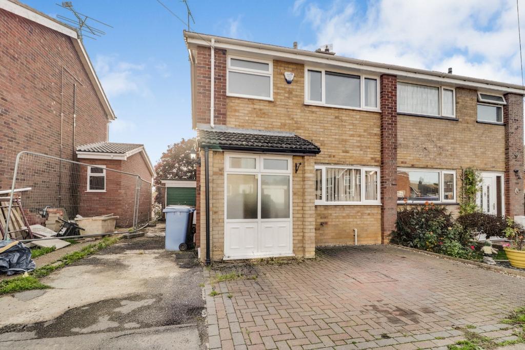 Kempton Road, Ipswich 3 bed semidetached house £250,000
