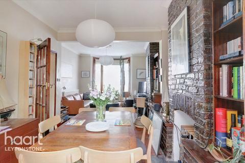 106 Pearcroft Road, London, E11 4DR