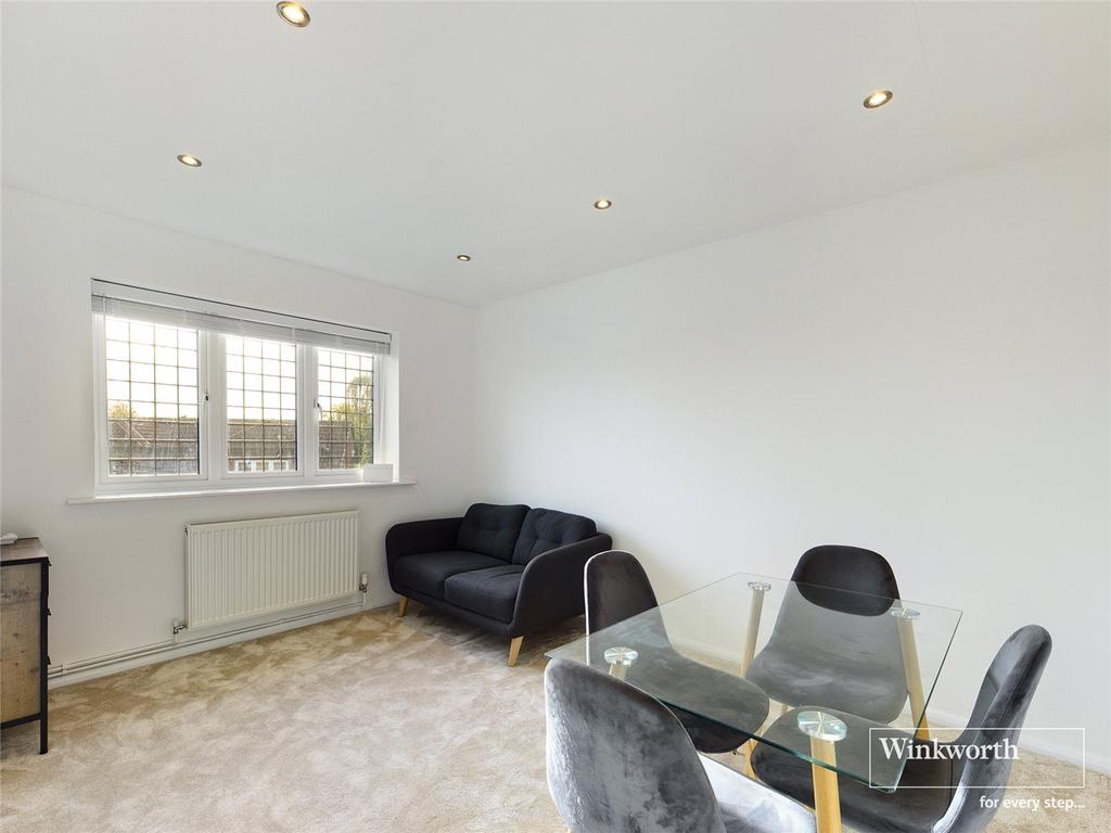 Measham Way, Lower Earley, Reading... 1 bed £1,050 pcm (£242 pw)