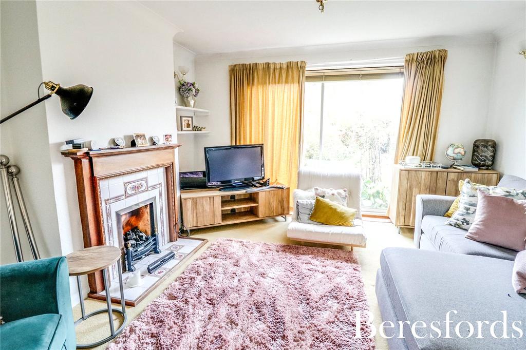 Ridgeway, Ingatestone, CM4 2 bed bungalow £495,000