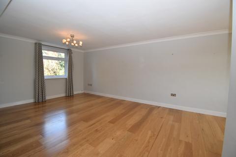 3 bedroom duplex to rent, Northumberland Court, Northumberland Road, Leamington Spa, CV32