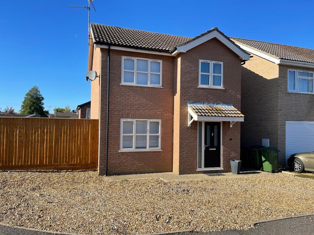 Queens Drive, Friday Bridge, Wisbech 4 bed detached house £1,100 pcm (£254 pw)