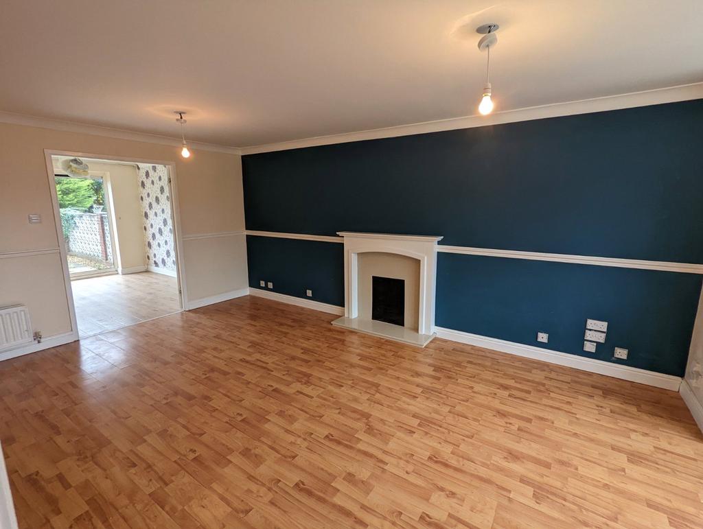 Viscount Avenue, Aqueduct, Telford... 4 bed detached house £1,150 pcm