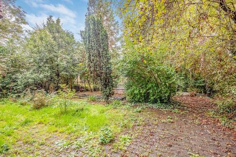 59 Blakes Lane, New Malden, KT3 6NS