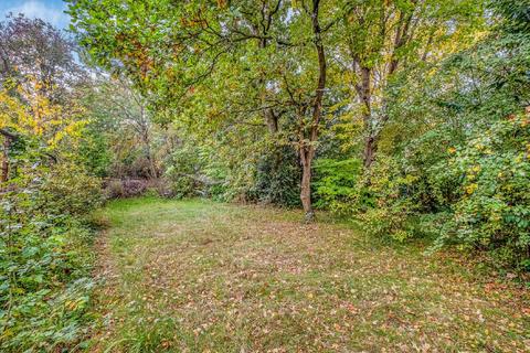 59 Blakes Lane, New Malden, KT3 6NS