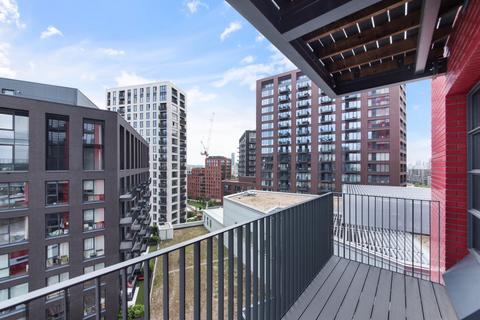 2 bedroom apartment for sale, Defoe House, London City Island, London, E14