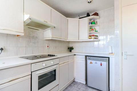 16 Steward Close, Cheshunt, Waltham Cross, EN8 8UW