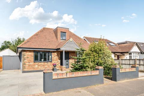 Kilmiston Avenue, Shepperton, TW17
