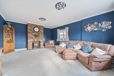 undefined, Kilmiston Avenue, Shepperton, TW17