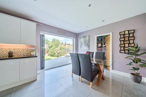 undefined, Kilmiston Avenue, Shepperton, TW17
