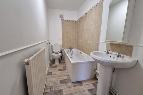 2 bedroom flat to rent, High Street, Boston, PE21 8TA