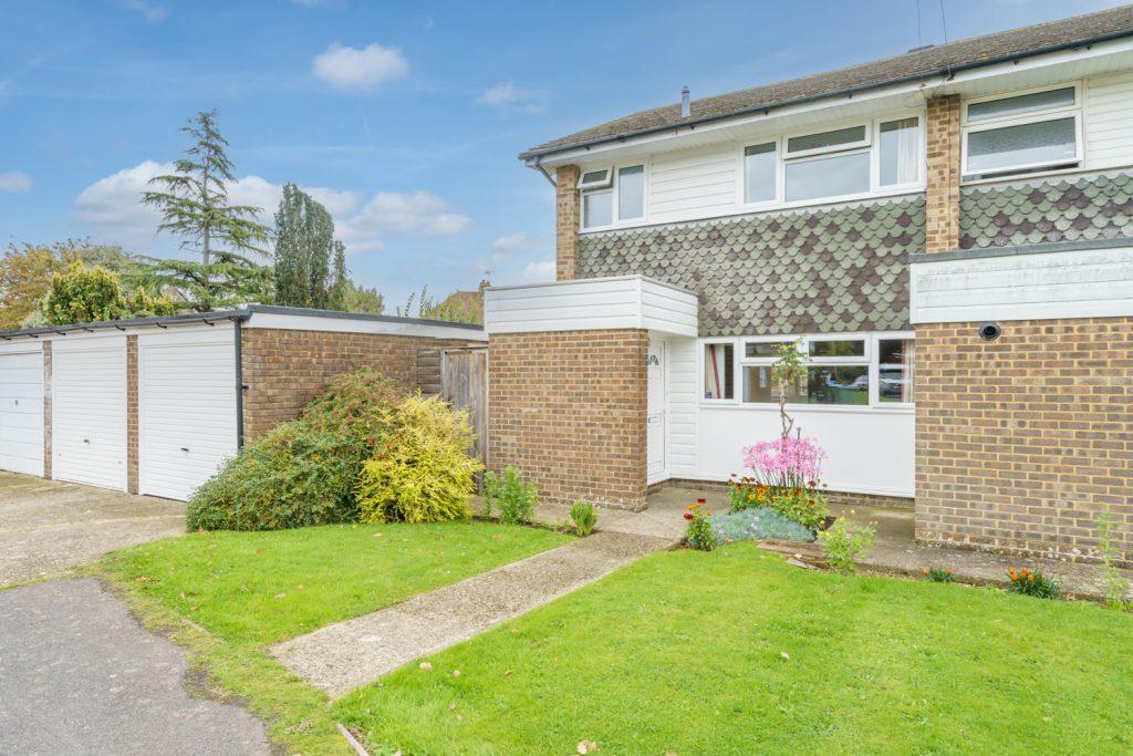Birdham Close, Stroud Green, Bognor... 3 bed end of terrace house £