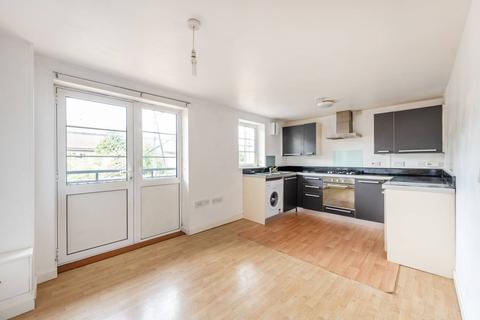 Flat 20, Springfield Court Springfield Road, Kingston Upon Thames, KT1 2SB