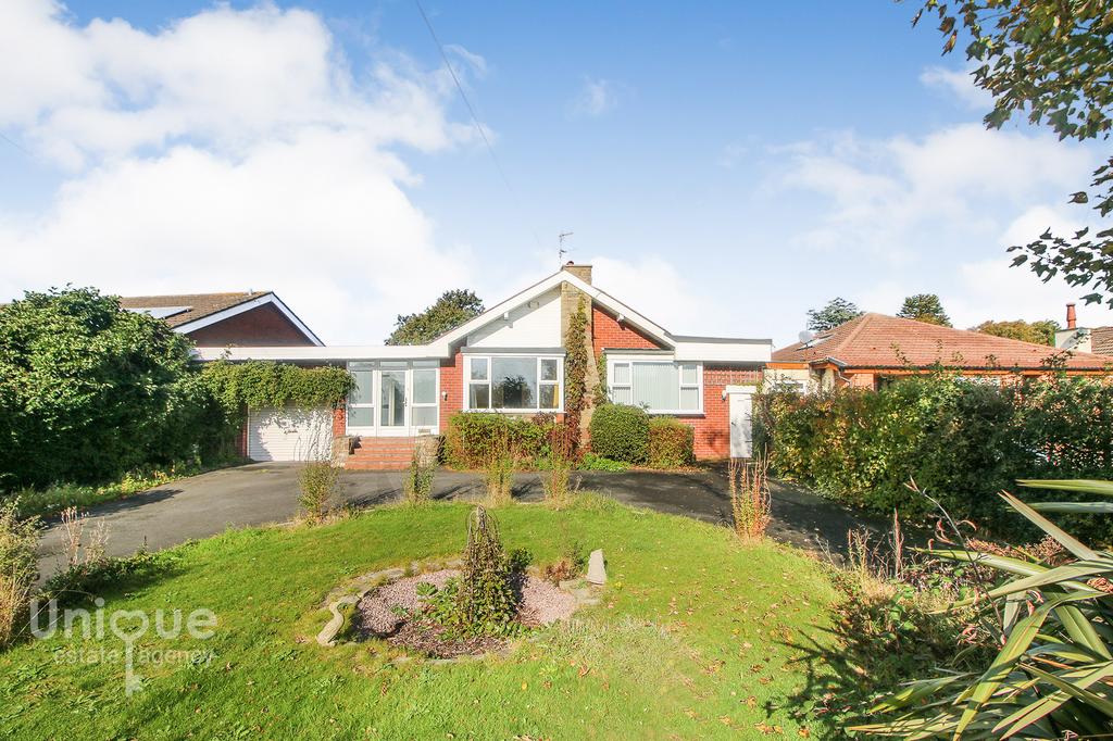 Blackpool Old Road, PoultonleFylde, FY6 3 bed bungalow for sale £