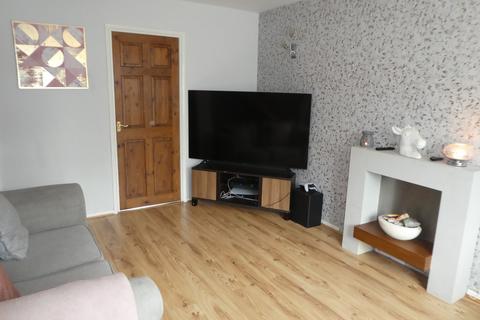 2 bedroom semi-detached house to rent, Ilford Close, Bedworth, CV12