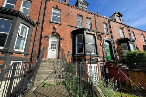 6 bedroom terraced house to rent, Regent Park Terrace,  Leeds, LS6