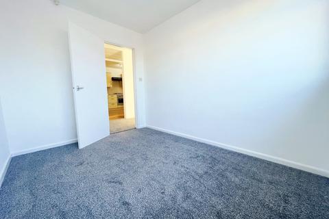 24 Hackleton Rise, Stratton St Margaret, Swindon, SN3 4EF
