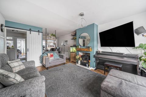 3 bedroom terraced house for sale, Birchwood Drive, West Byfleet, KT14
