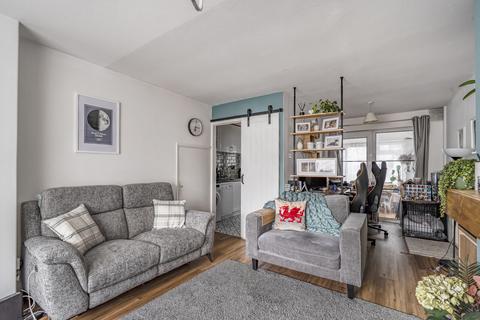 3 bedroom terraced house for sale, Birchwood Drive, West Byfleet, KT14