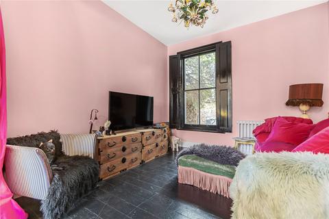 14 Kenmure Road, London, E8 1JU