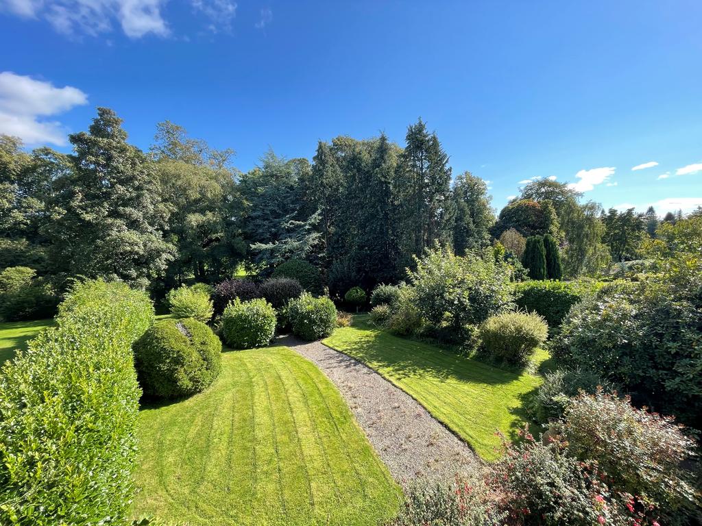 Muirton Bank, Perth PH1 3 bed semidetached house £364,995