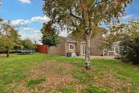 31 Dolphin Close, Linton, Cambridge, CB21 4XA