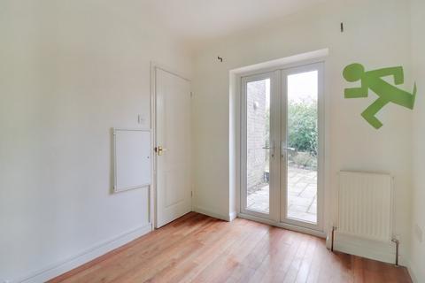 31 Dolphin Close, Linton, Cambridge, CB21 4XA