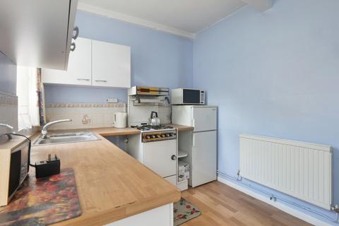 93 Alwold Crescent, London, SE12 9AH