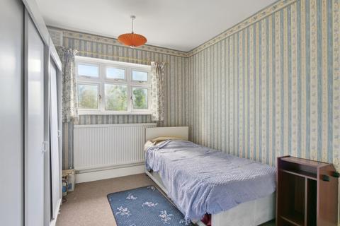 93 Alwold Crescent, London, SE12 9AH
