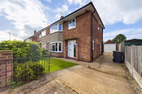 3 bedroom semi-detached house for sale - Croft Road , Balby