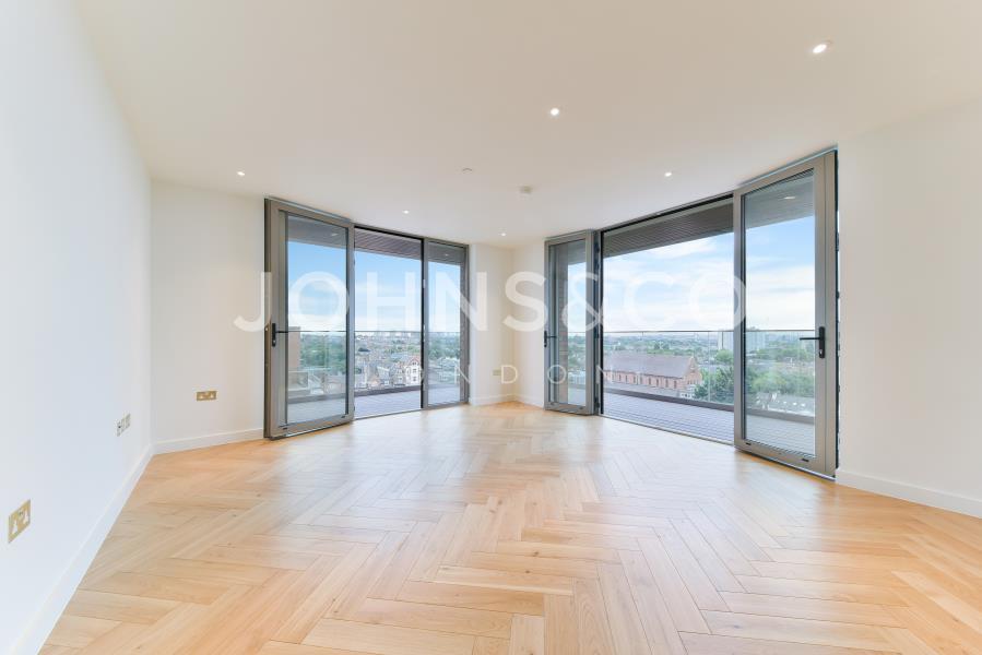 West Hampstead Square, London, NW6 2 bed apartment for sale £950,000