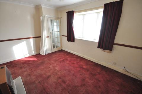27 Highfield Crescent, Thorne, Doncaster, DN8 4DP