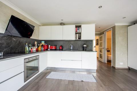 2 Perryfield Way, Richmond, TW10 7SP